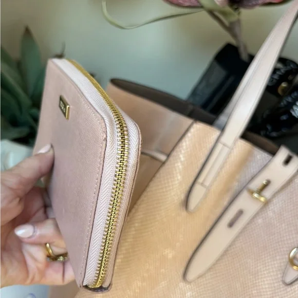 Like new Furla Blush Pink Long Ziparound Wallet - Picture 7 of 12